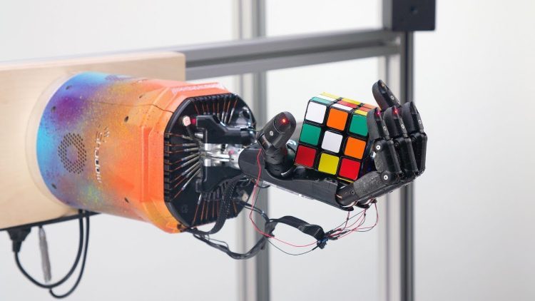 OpenAI’s Rubik Cube-Wigging Robot: A Breakthrough in Robotic