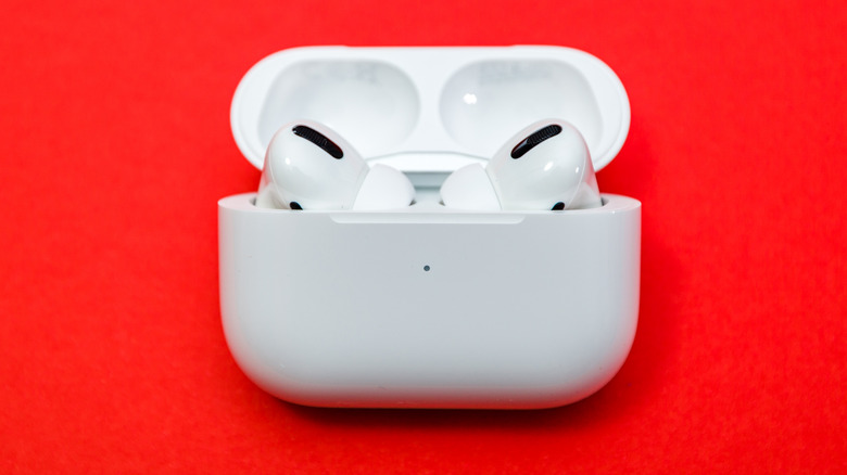 Red light on Airpods pro
